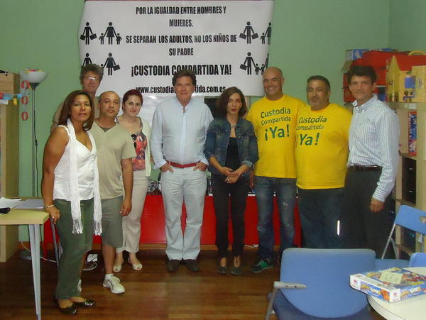 REUNIÓN AAHPS Y CUSTODIA COMPARTIDA LAS PALMAS, EL 30/5/12 Image 1